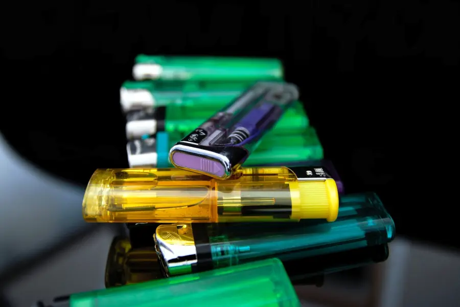 Vendita accendini Clipper all’ingrosso